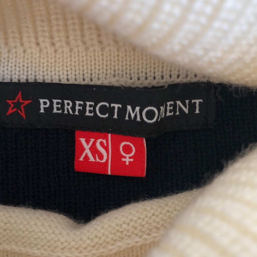 Perfect Moment Wool Navy and White Turtleneck Bear Sweater - Picture 6 of 8